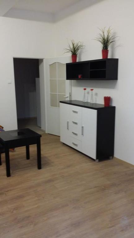 Apartament Prabuty Apartment Luaran gambar